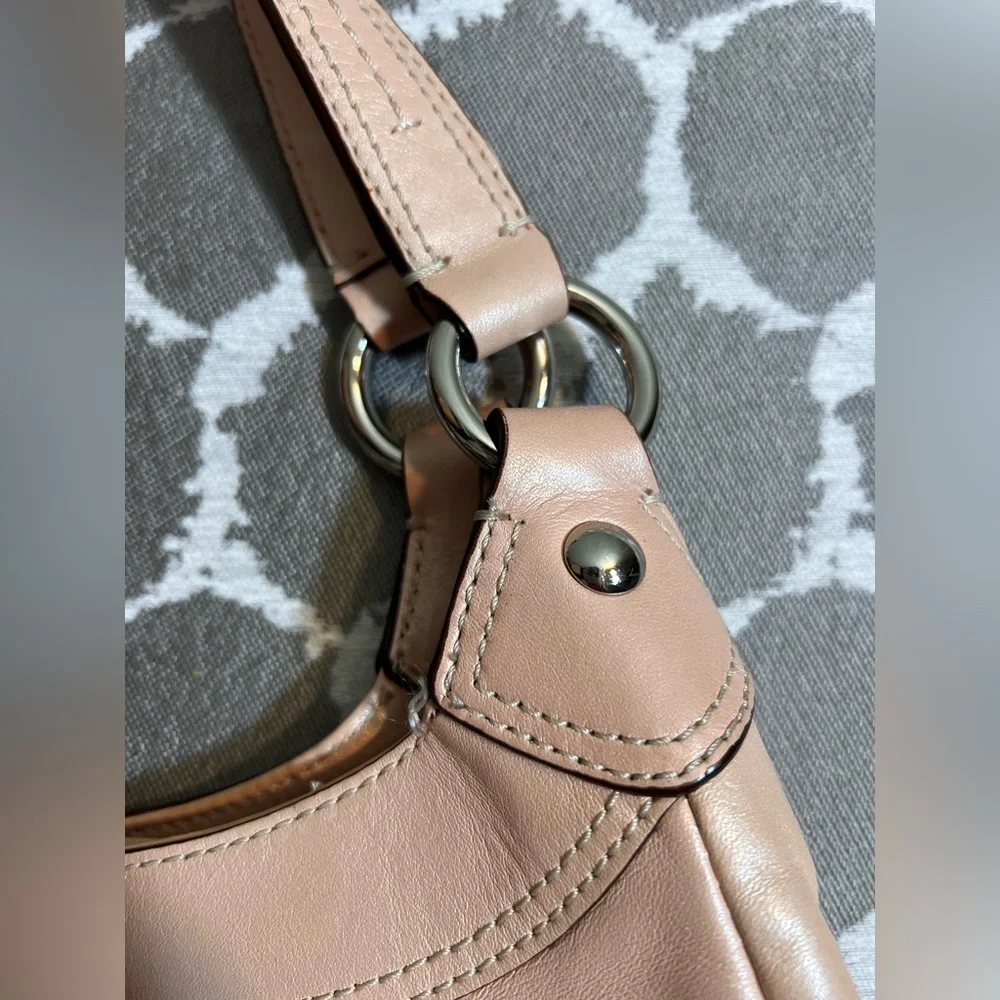 elegant coach